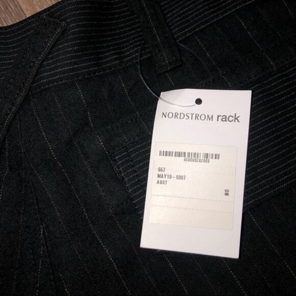 Joie Charcoal Pinstriped Cuffed Cropped Toggle Cargo Pants Size 6 - Picture 6 of 6